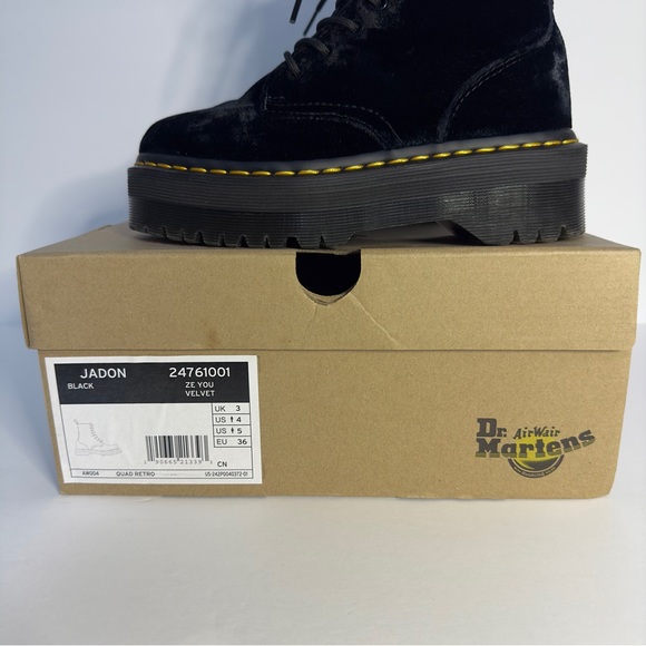 Dr. Martens Jadon Velvet